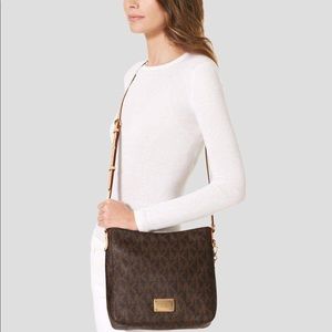 Michael Kors cross body